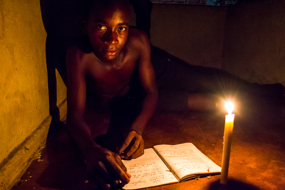 Bright Idea Solar Lights Education help2kids Malawi